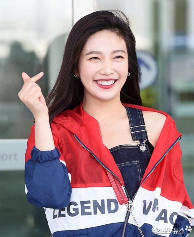 Joy-Airport2-735x900