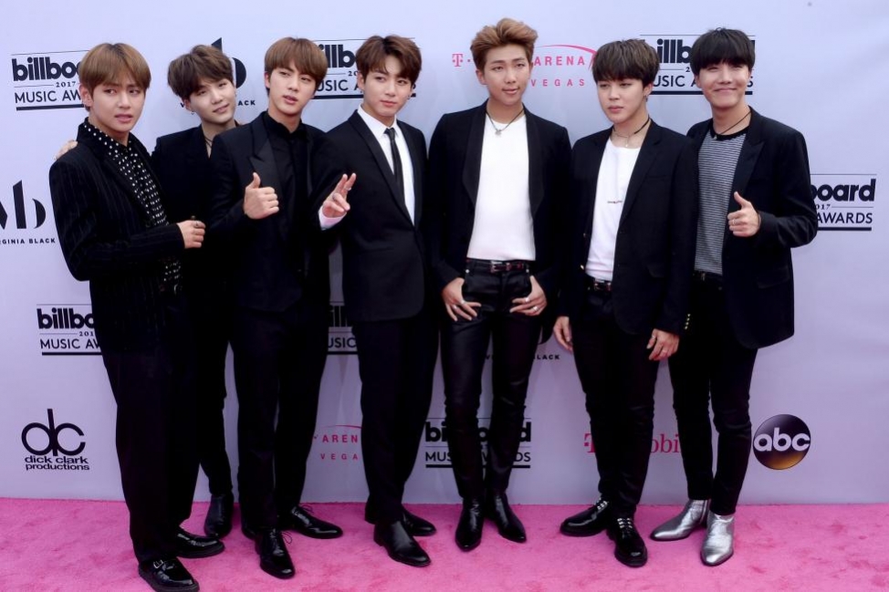 BTS-takes-grand-prize-at-Asia-Artist-Awards-2018