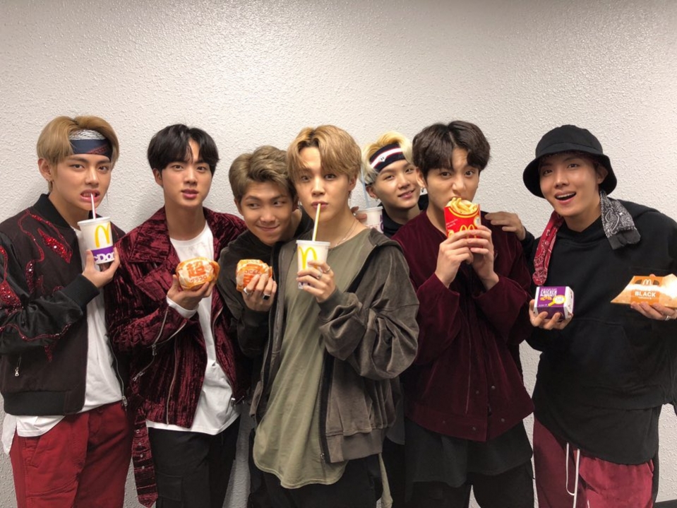 BTS_Twitter_Japan_Dec_14_2017_1