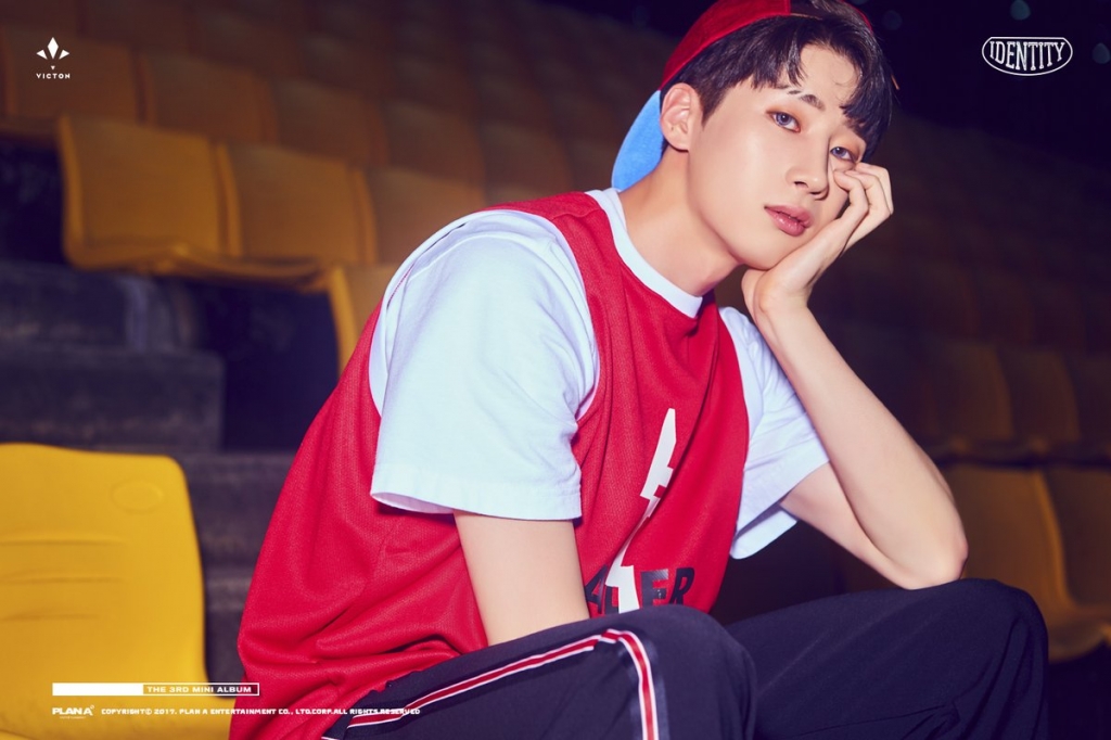 victon-seungwoo-identity-2