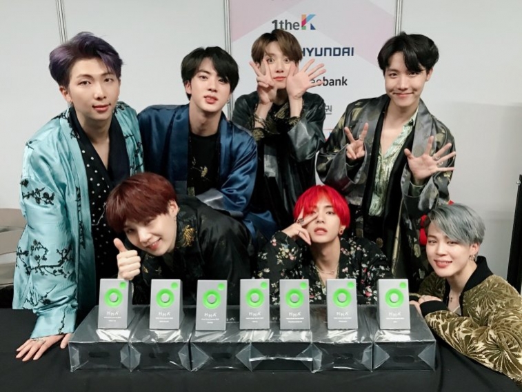 BTS-At-The-2018-Melon-Music-Awards-01