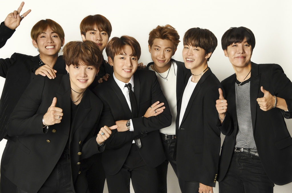 02-BTS-backstage-billboard-BBMAS-154881