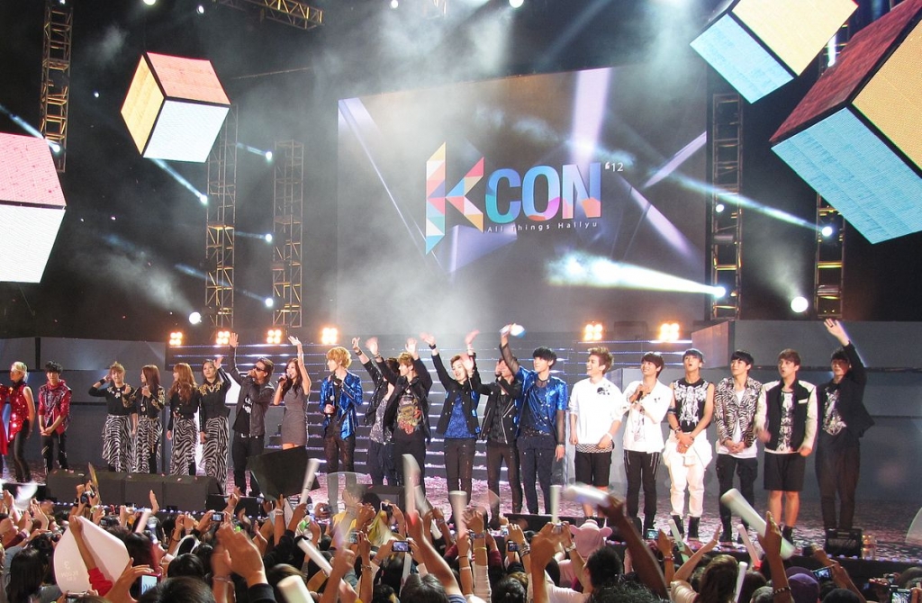 1200px-KCON_2012
