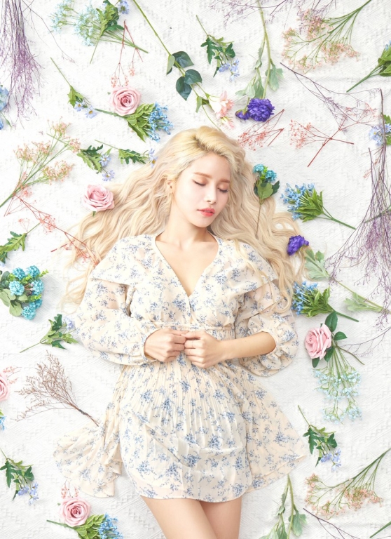 MAMAMOO-Solar1