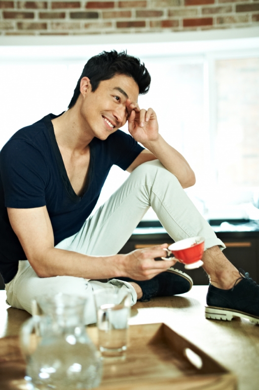 Daniel-Henney-2