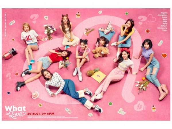 5abed20f6e35f-twice-5th-mini-album-what-is-love-group-teaser-photo-1-600x450