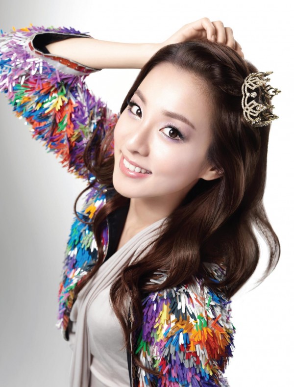 Instiz EXO Chanyeol and Sandara Park s Couple Items YG Press