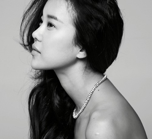 Baek Ji Young to make her Japanese debut in May