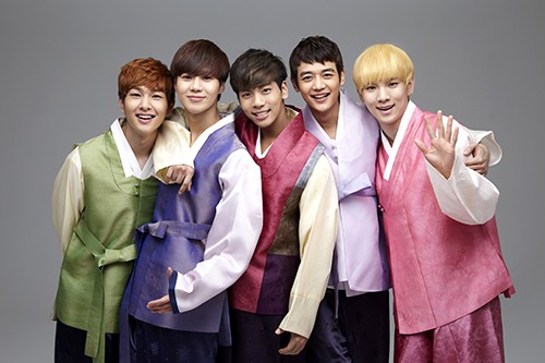 Lunar New Year 2013 Idols and Hallyu in Hanboks!