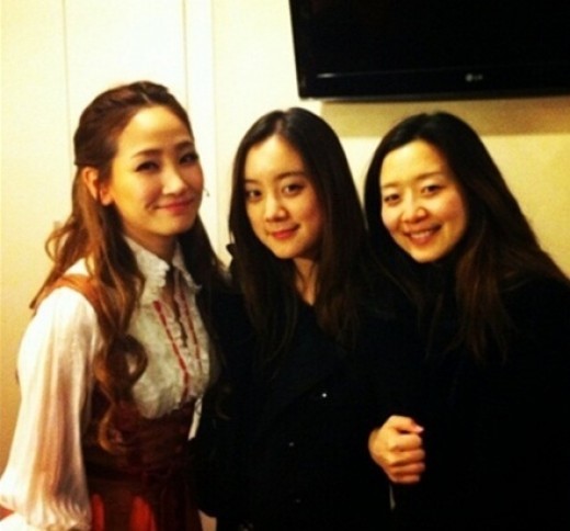 Wonder Girls&rsquo; Lim watches Yenny perform in &lsquo;Three Musketeers&rsquo; musical