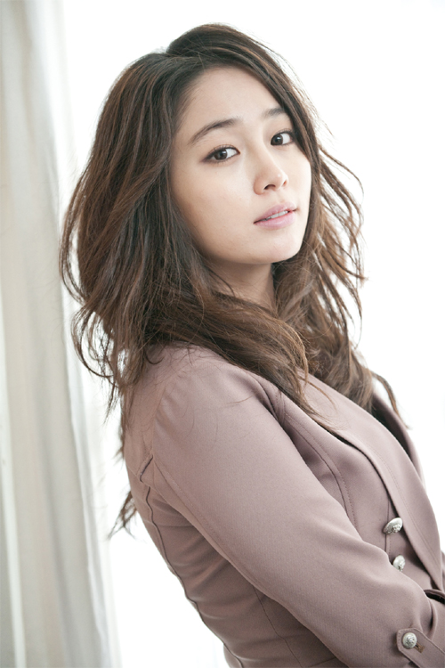 Lee Min Jung never got acting advice from boyfriend Lee Byung Hun?