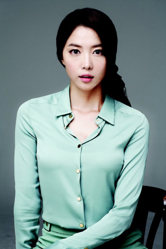 Oh Yoon-ah in &quot;You're Surrounded&quot;