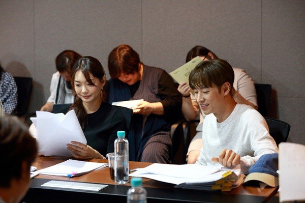 Sin Min-ah and Lee Je-hoon show off perfect chemistry at 'Tomorrow With You' script reading