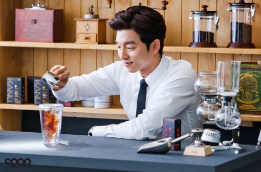 As face of Kanu, Gong Yoo gets refill