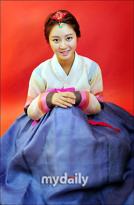 Chuseok Greetings 2011 - Actresses and Actors