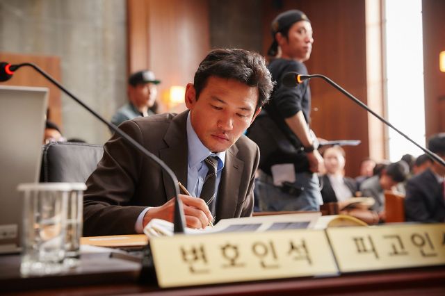 new stills and video for the upcoming Korean movie &quot;A Violent Prosecutor&quot;