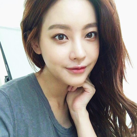 'Run-off' actress Oh Yeon-seo looks gorgeous in fresh face selfie