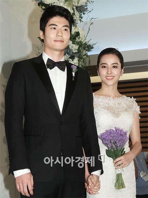 Ki Sung-yueng and Han Hye-jin to have child's first birthday party