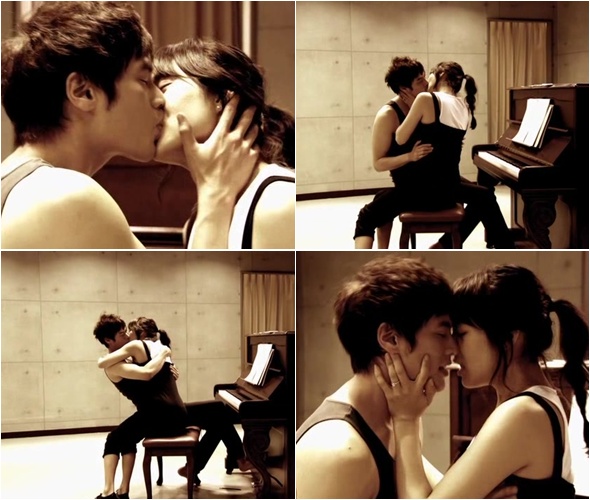 &quot;The Musical&quot; Ock Ju-hyun and Choi Daniel adult rated kiss scene