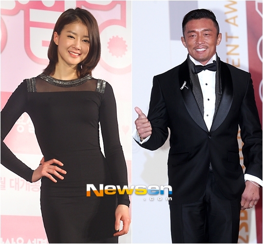 Lee Si Young and Chu Sung Hoon film for an upcoming episode of &lsquo;Running Man&rsquo;