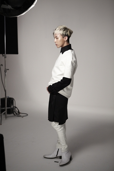 G-Dragon to endorse makeup brand &lsquo;The Saem&rsquo; alongside IU