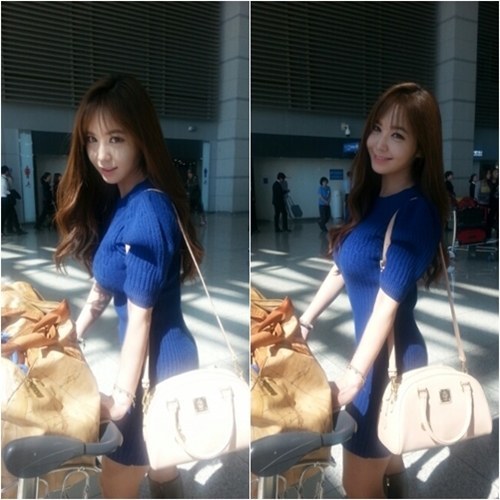 Kang Ye-bin appears at airport looking sexy