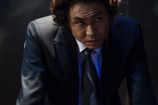 new stills for the upcoming Korean movie &quot;Man on High Heels&quot;