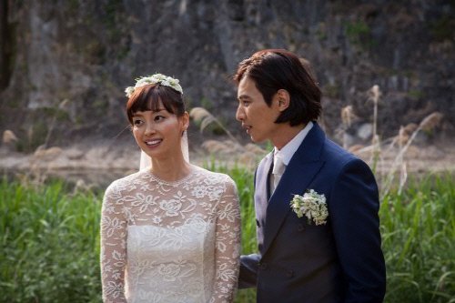 Won Bin and Lee Na-young spotted on honeymoon