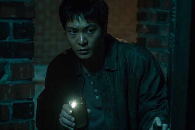 new trailer, posters and stills for the Korean movie 'Fatal Intuition'