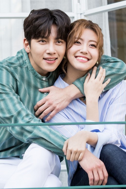 new images for the upcoming Korean drama &quot;Suspicious Partner&quot;
