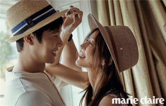 Kim So-yeon and Lee Sang-woo's romantic shots