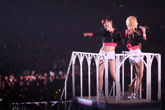 KARA becomes the first female Korean artist to hold concert at the Tokyo Dome