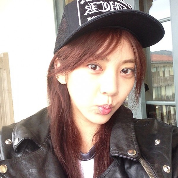 Son Dam Bi updates fans from Los Angeles