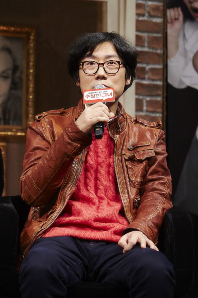 An interview with movie director Hwang Dong-hyeok