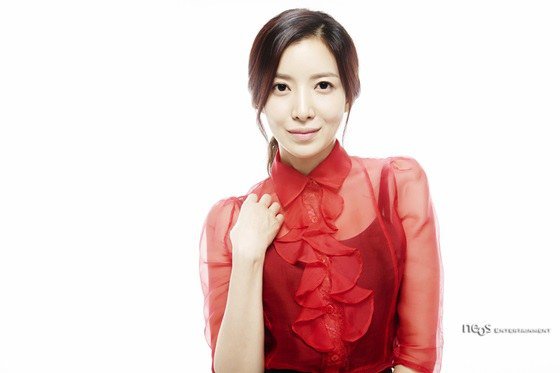 Yoon Se-ah comes back with &quot;Eve's Love&quot;