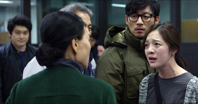 new poster and stills for the Korean movie 'Ordinary People'