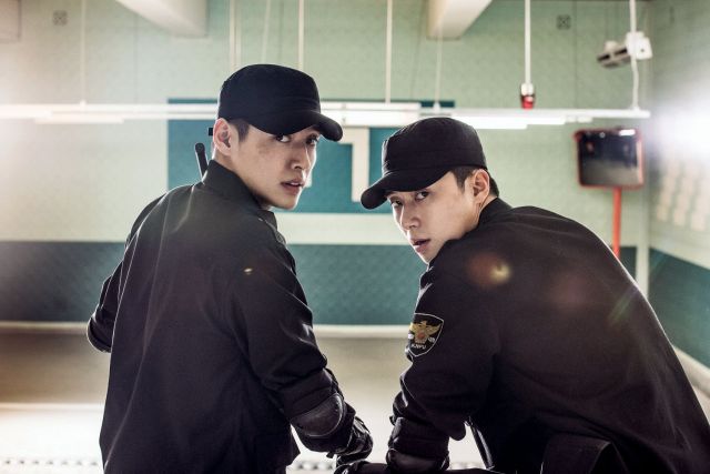 new still for the upcoming Korean movie &quot;Midnight Runners&quot;
